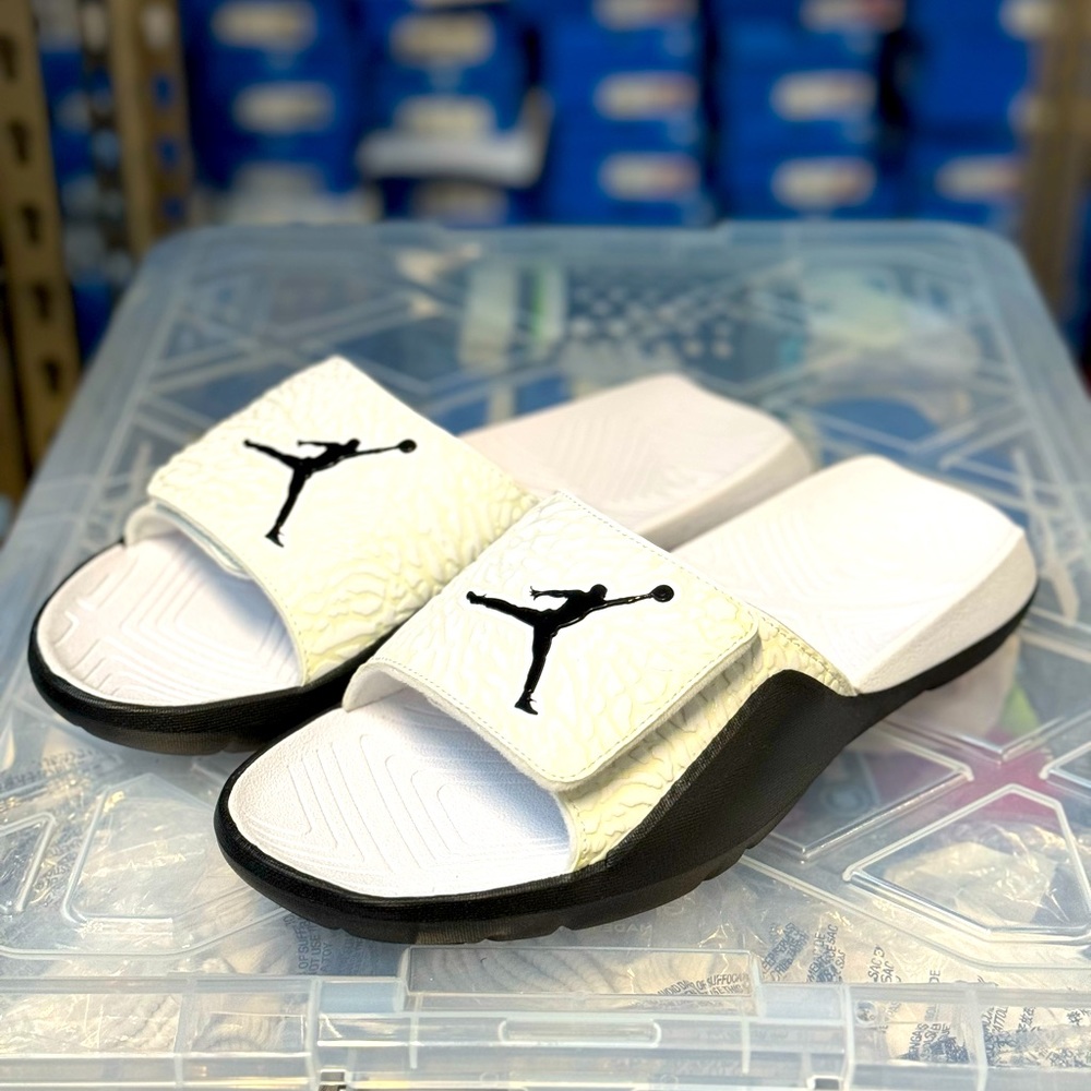 Jordan hydro 7 v2 white black new in box